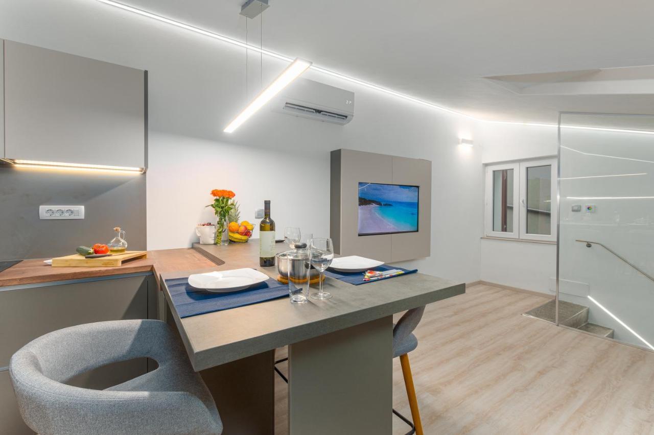 Apartment Ena Near Pula Amphitheater Exterior foto