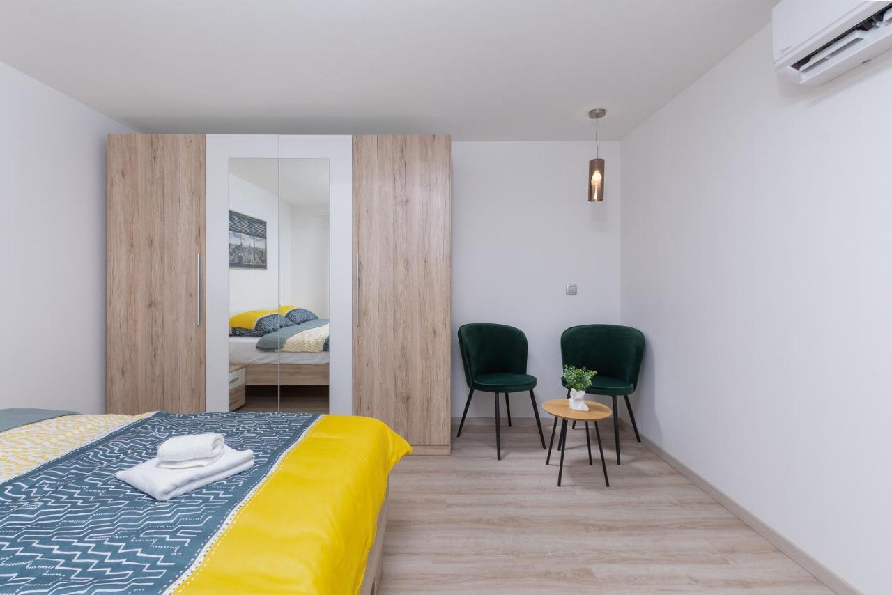 Apartment Ena Near Pula Amphitheater Exterior foto